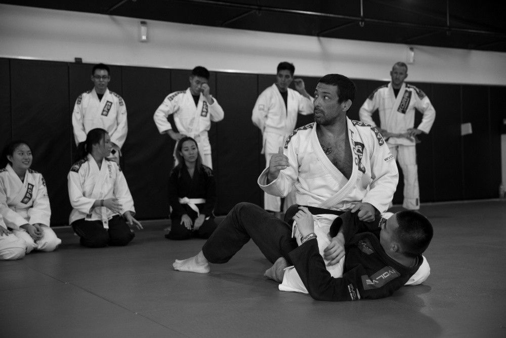 2x BJJ World Champion Teco Shinzato shares details with his students at Evolve MMA. 