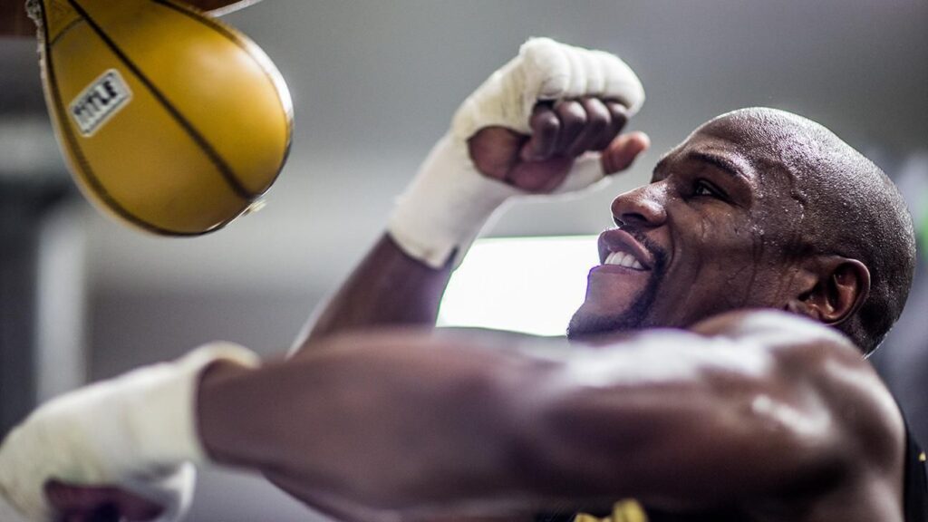 WATCH: An Inside Look At Undefeated Boxing World Champion Floyd Mayweather Jr.’s Training Routine (Videos)