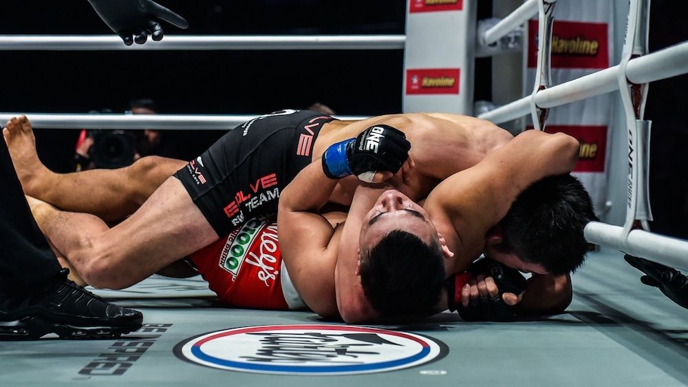 Here’s How To Maintain Dominant Top Control In MMA