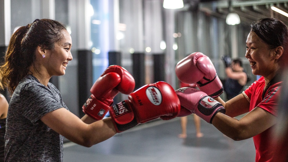 5 Reasons Why Women Should Start Training In Boxing | Evolve Daily