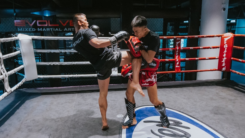 MMA Kickboxing Short Combat Corner No Spinning T-Shirt Muay Thai Sports BLK 
