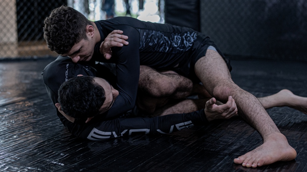 How To Perform The Clock Choke In BJJ