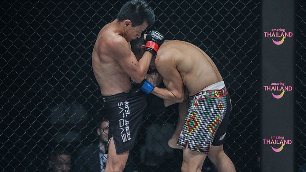 7 Drills To Improve Your Muay Thai Clinch Game