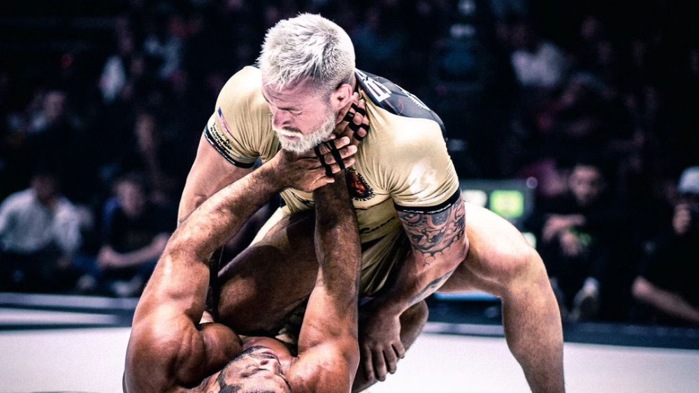 Tailor Your Game: The 10 Best Guard Passers in BJJ 